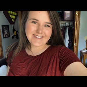 Meet your Posher, Abbie